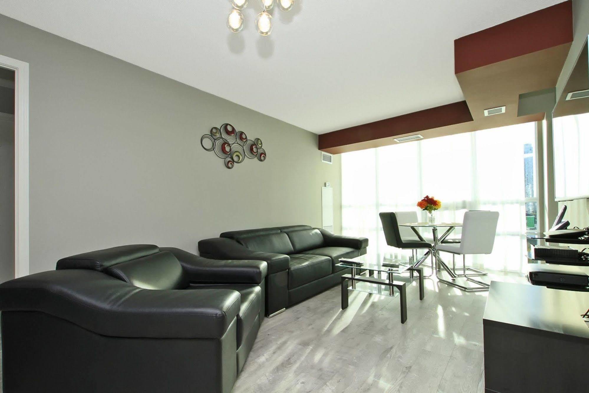 Napa Furnished Suites At Cn Tower & Maple Leaf Square Toronto Exterior foto