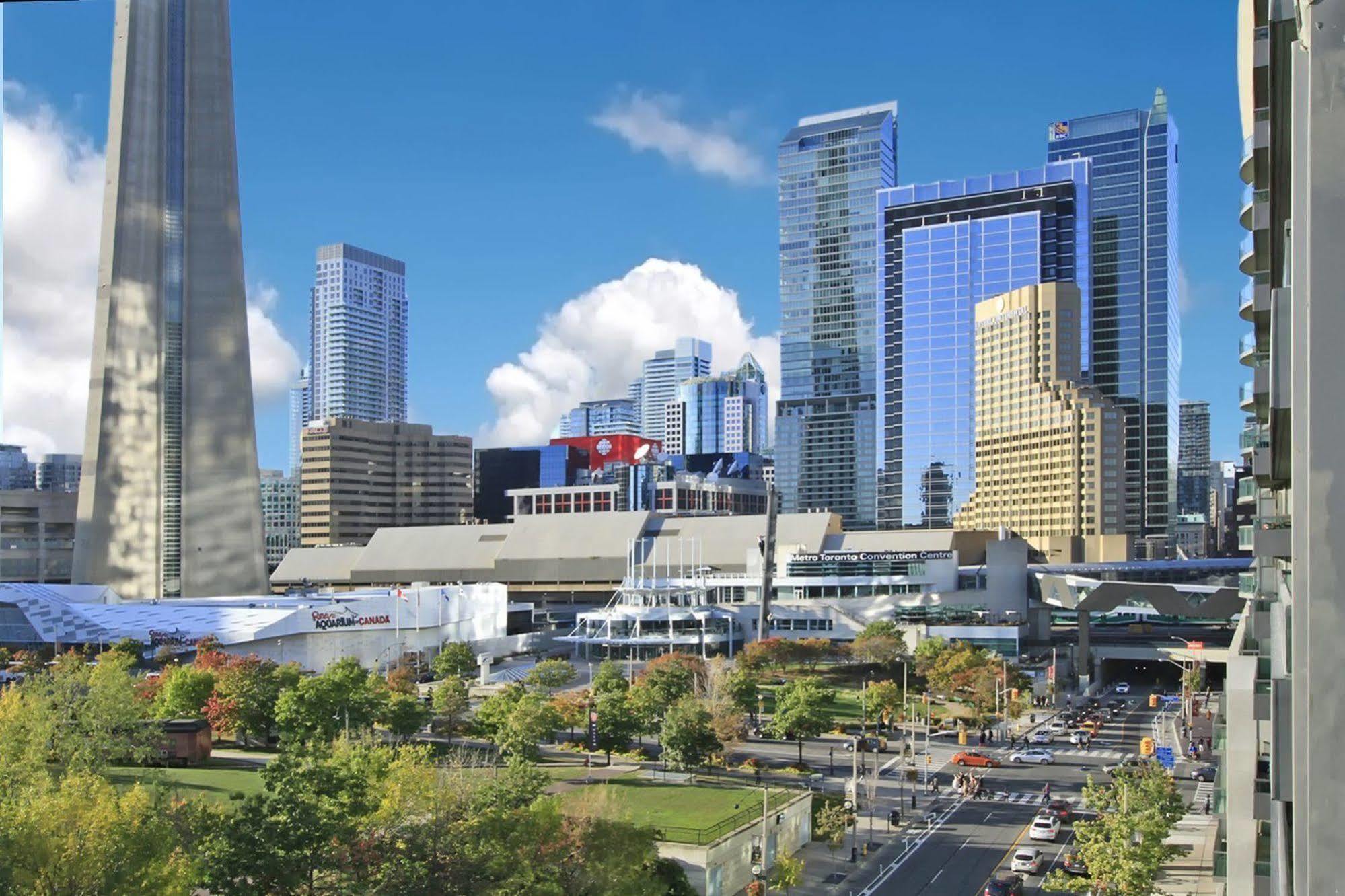 Napa Furnished Suites At Cn Tower & Maple Leaf Square Toronto Exterior foto